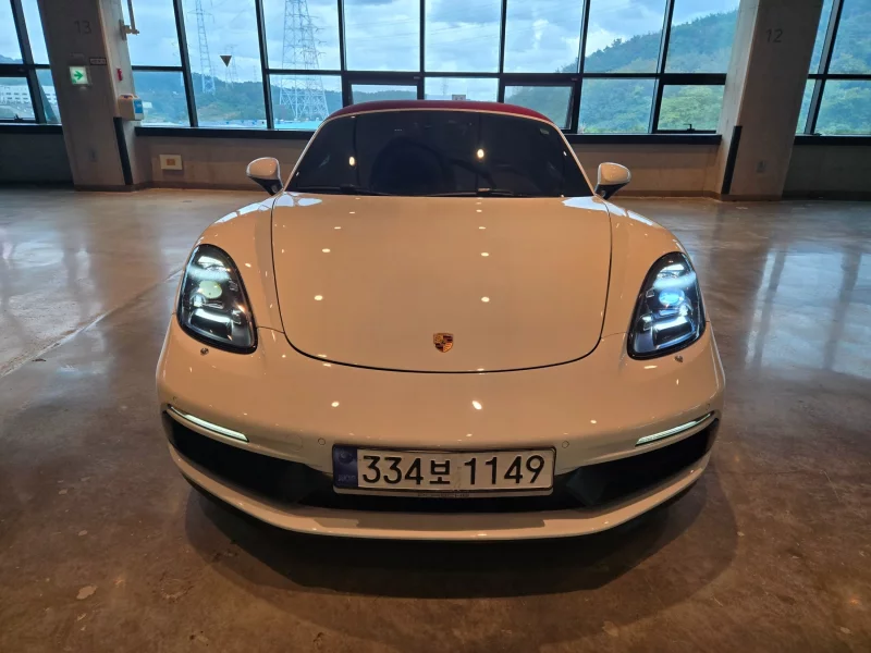 Porsche 718
