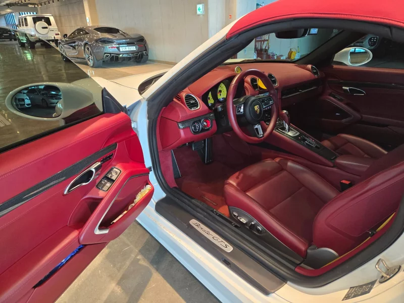 Porsche 718