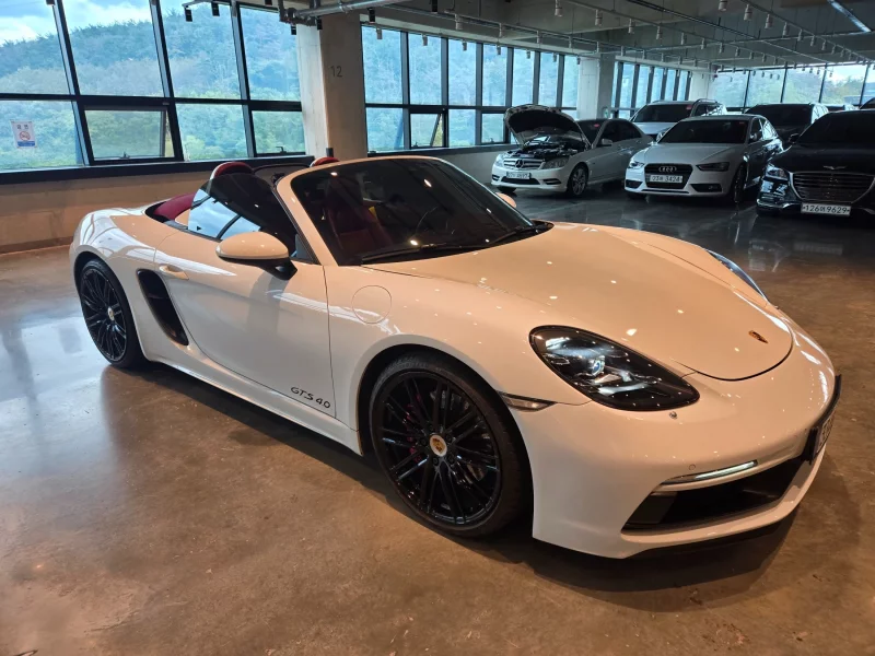 Porsche 718