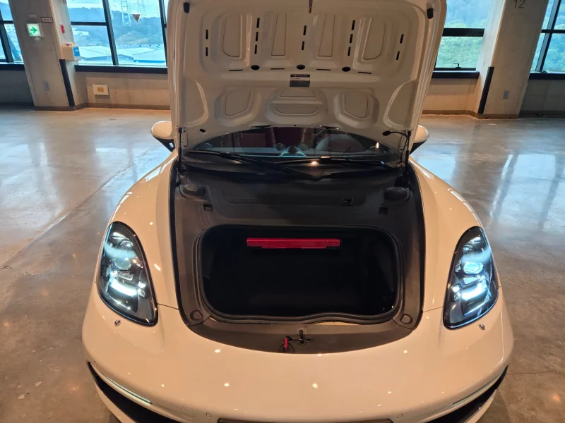 Porsche 718