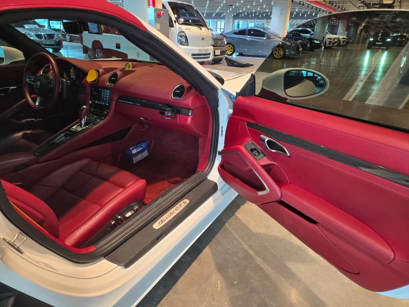 Porsche 718