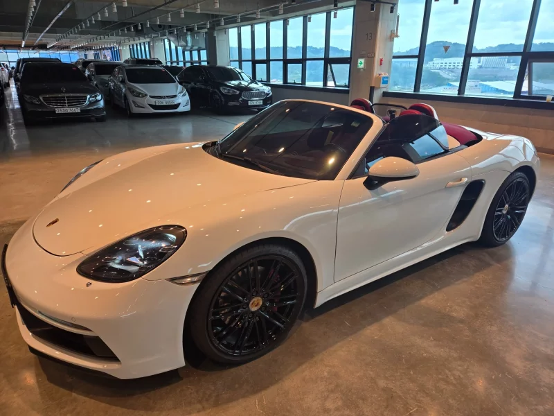 Porsche 718