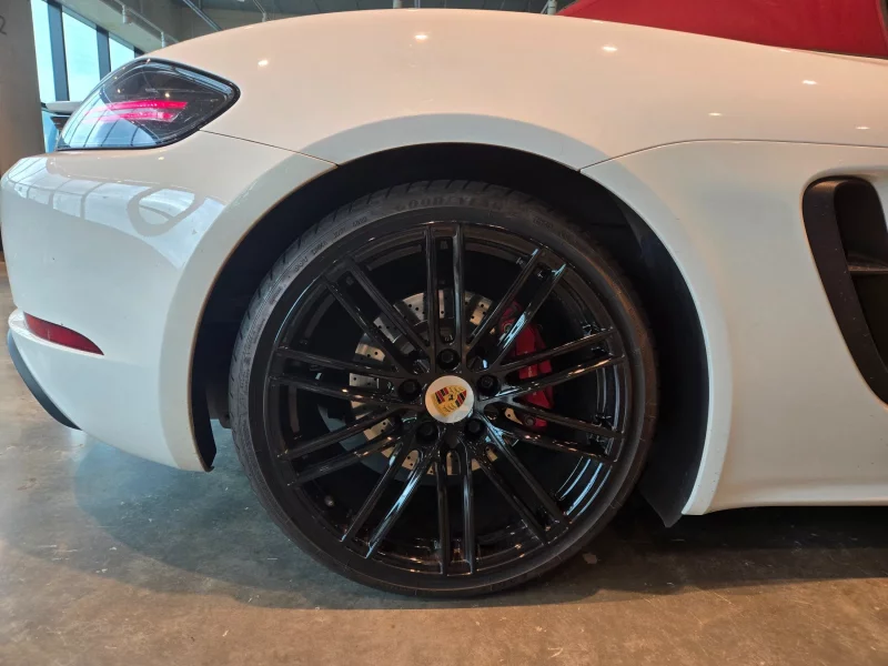 Porsche 718