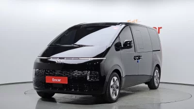 Hyundai Staria