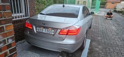 Hyundai Genesis
