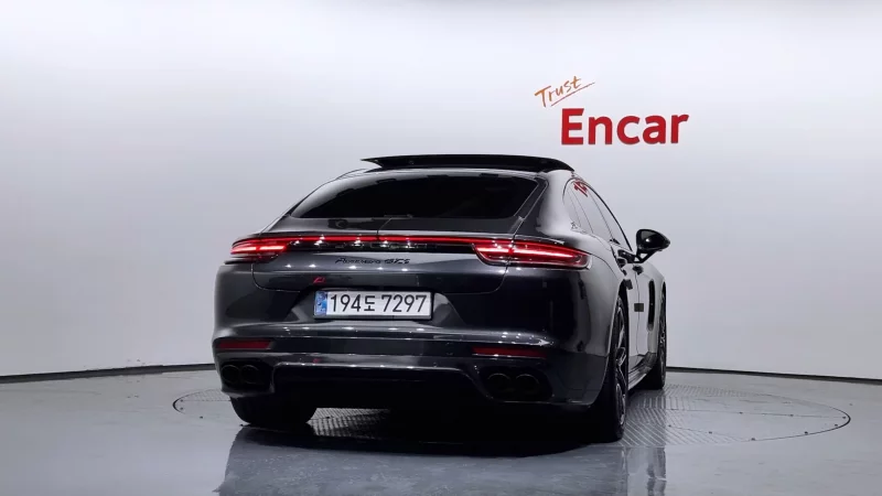 Porsche PANAMERA