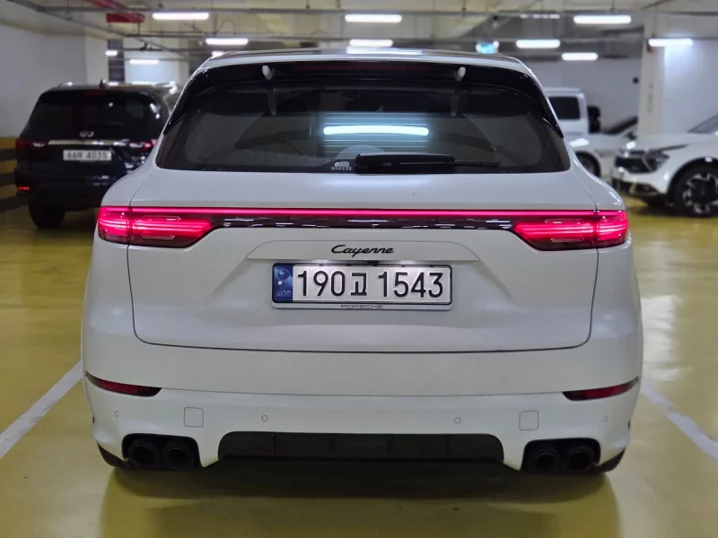 Porsche CAYENNE