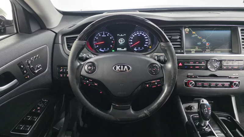Kia K9