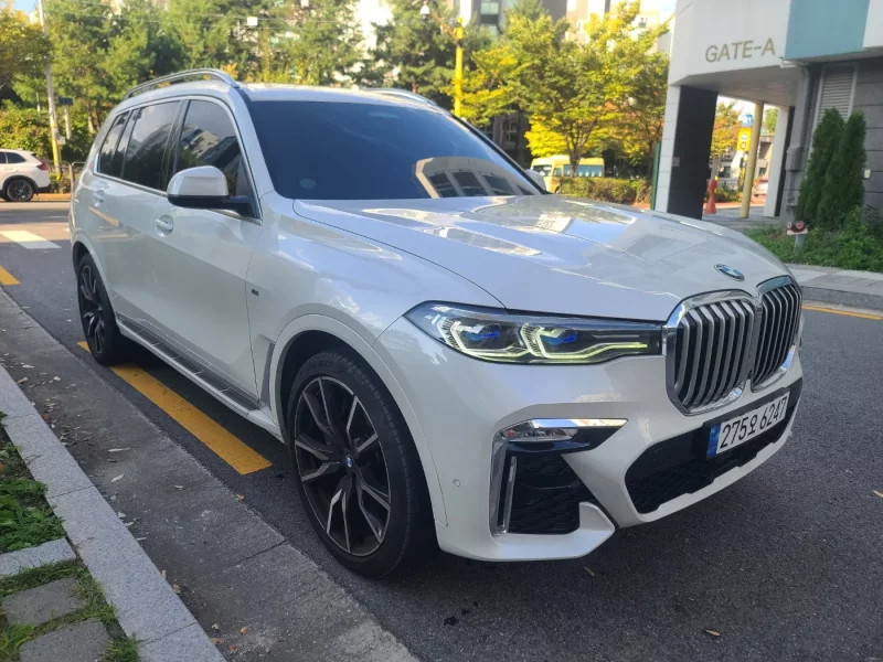 BMW X7