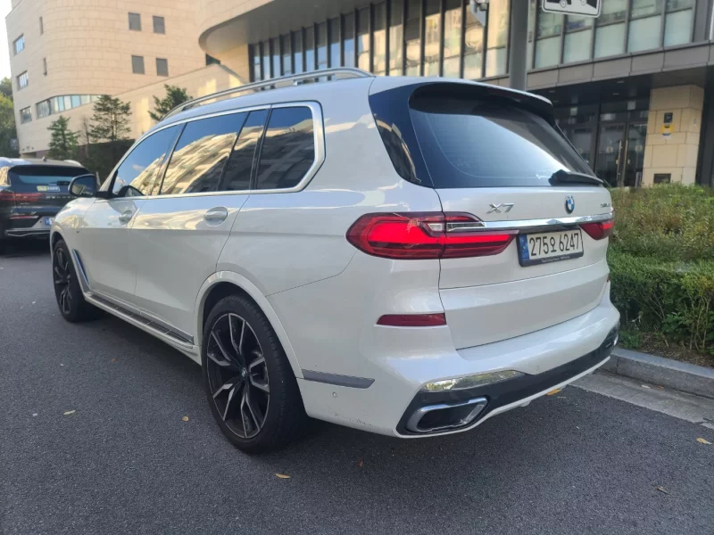 BMW X7