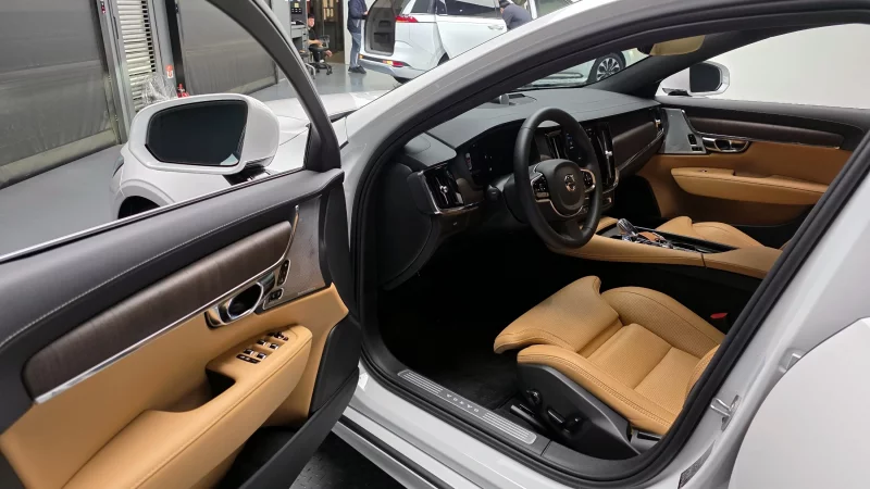 Volvo S90
