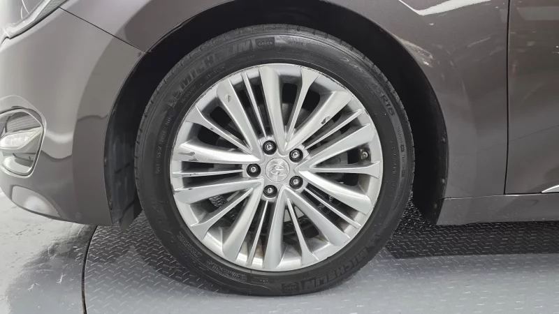 Hyundai Aslan