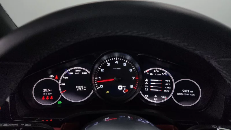 Porsche CAYENNE