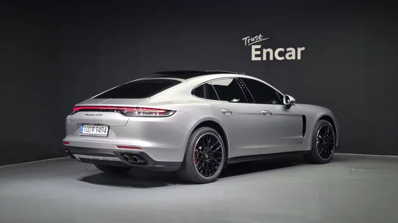 Porsche PANAMERA