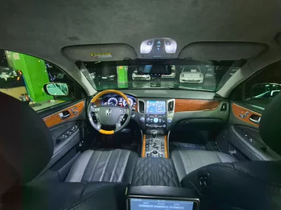 Hyundai Equus