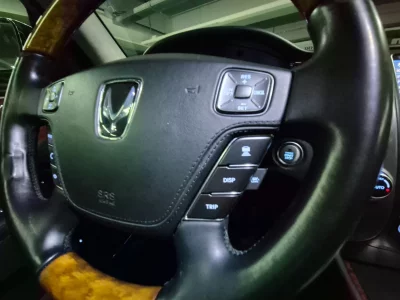 Hyundai Equus