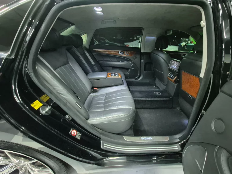Hyundai Equus
