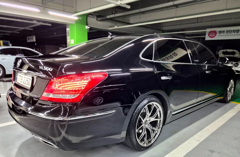 Hyundai Equus