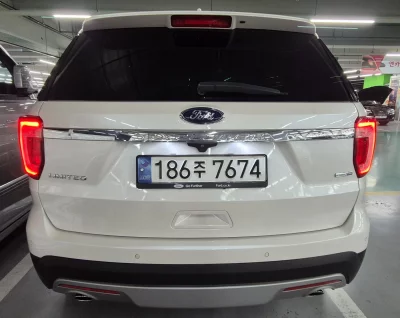 Ford EXPLORER