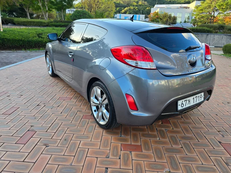 Hyundai Veloster