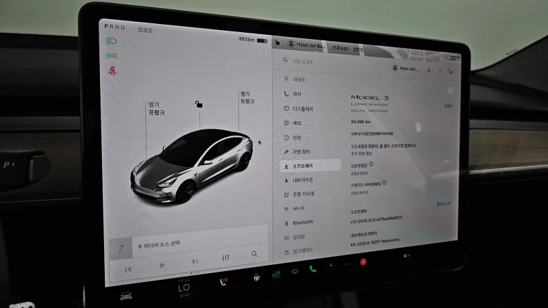 Tesla MODEL 3