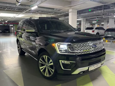 Ford EXPEDITION
