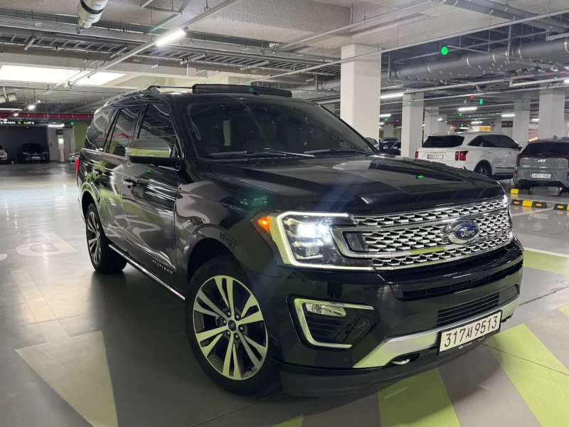 Ford EXPEDITION