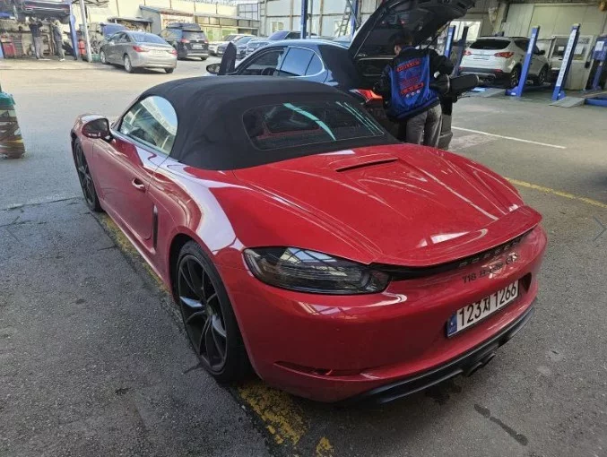 Porsche 718