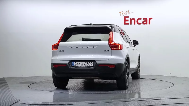 Volvo XC40