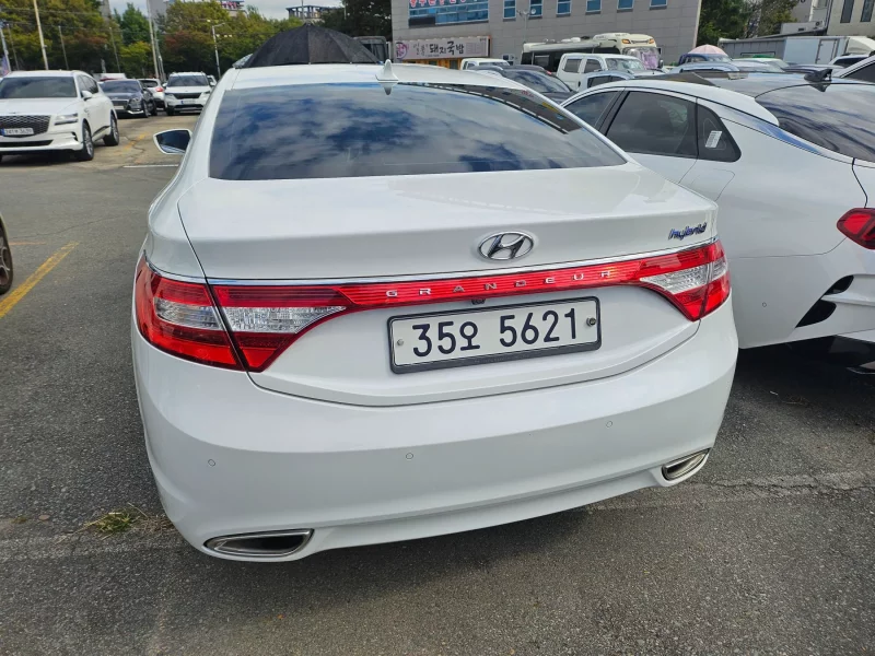 Hyundai Grandeur
