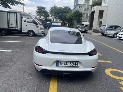 Porsche 718