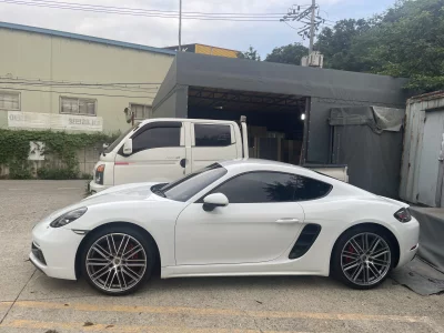 Porsche 718