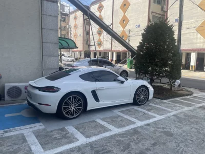 Porsche 718