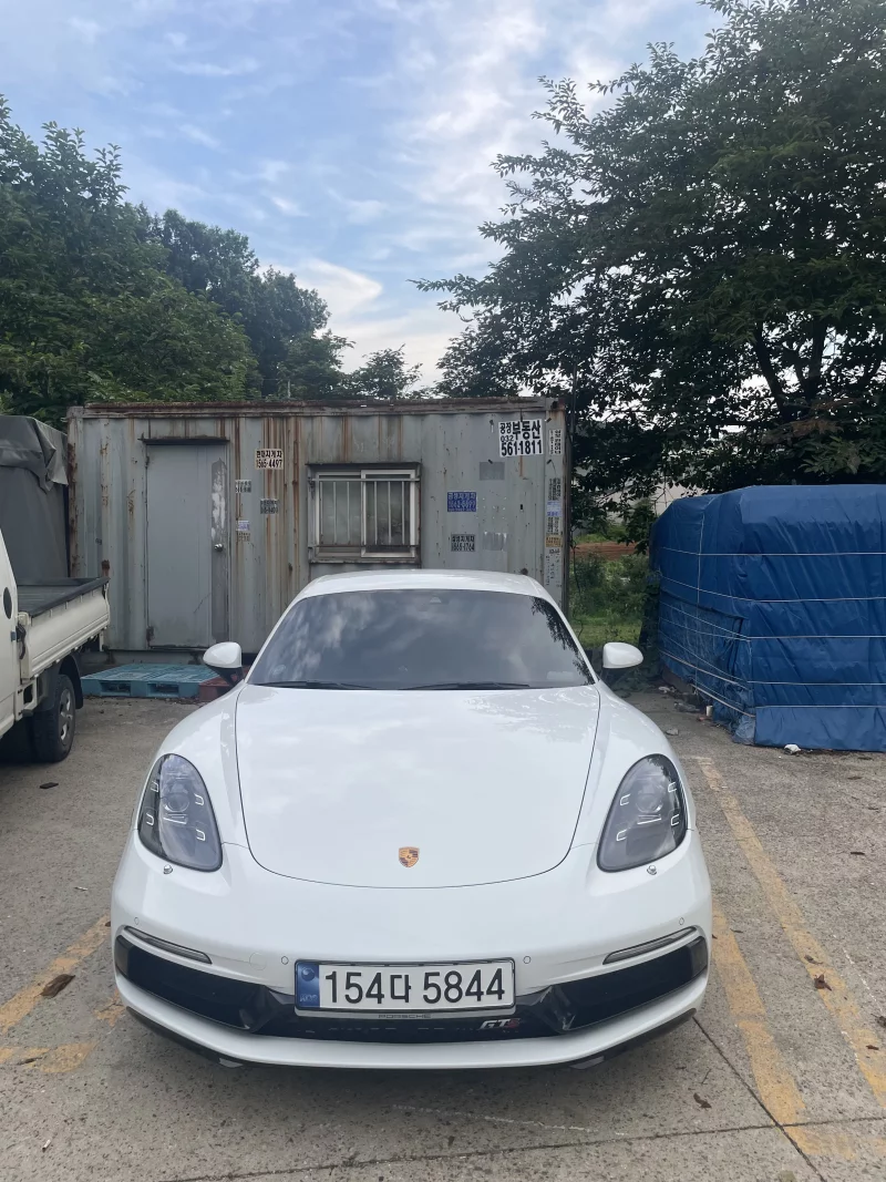Porsche 718