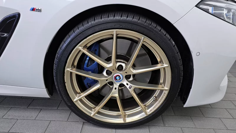 BMW 8-Series