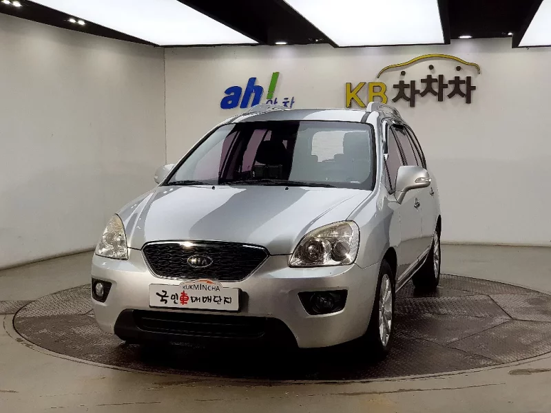 Kia Carens