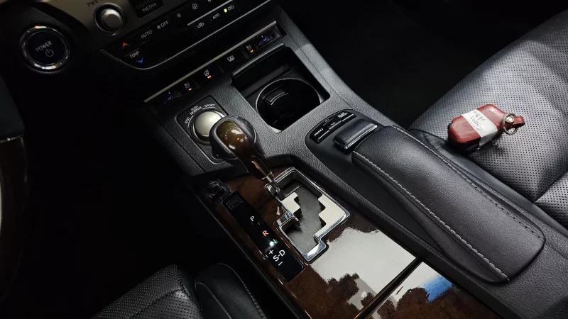 Lexus ES