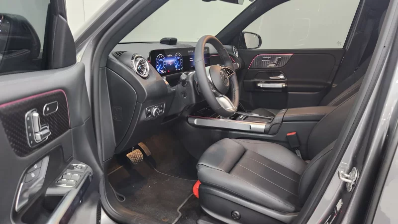 Mercedes-Benz EQB