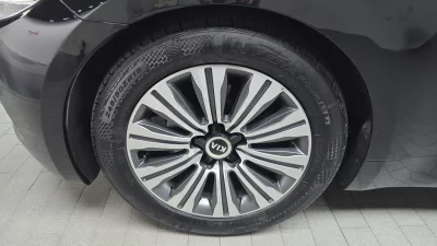 Kia K9