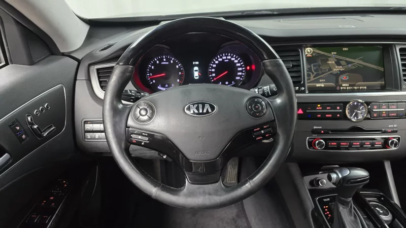 Kia K9