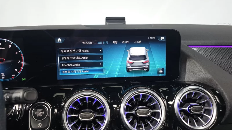 Mercedes-Benz GLA-Class