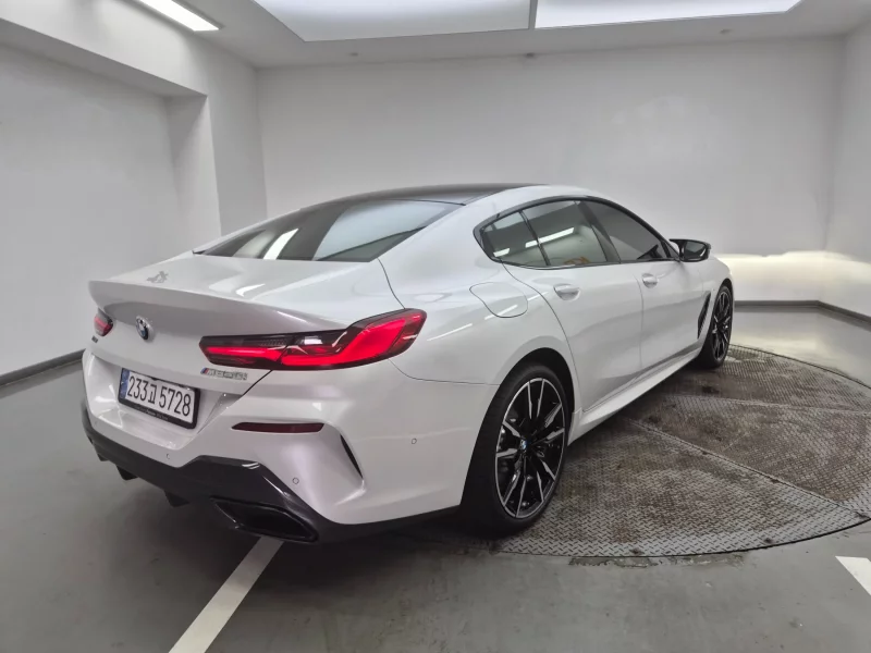 BMW 8-Series
