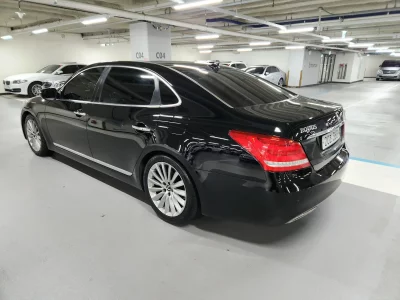 Hyundai Equus