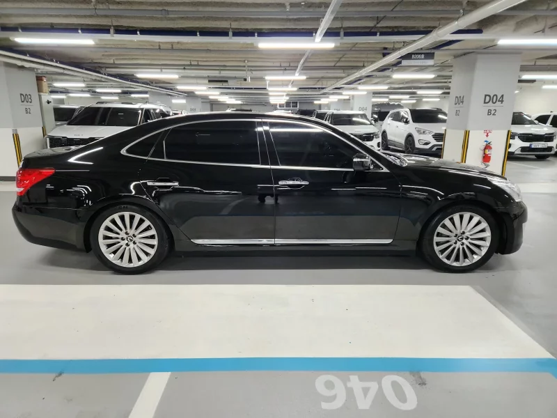 Hyundai Equus