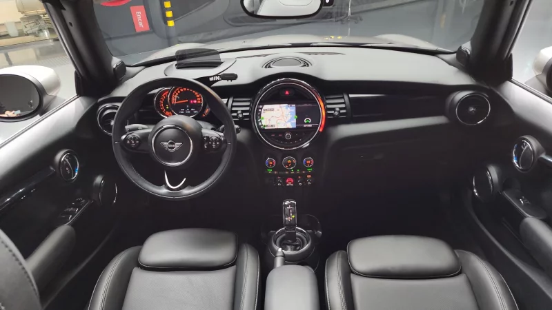 MINI Cooper Convertible