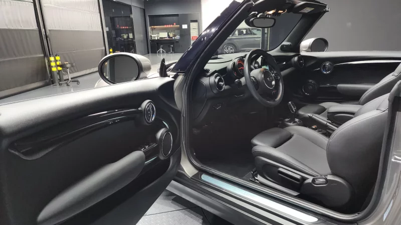 MINI Cooper Convertible