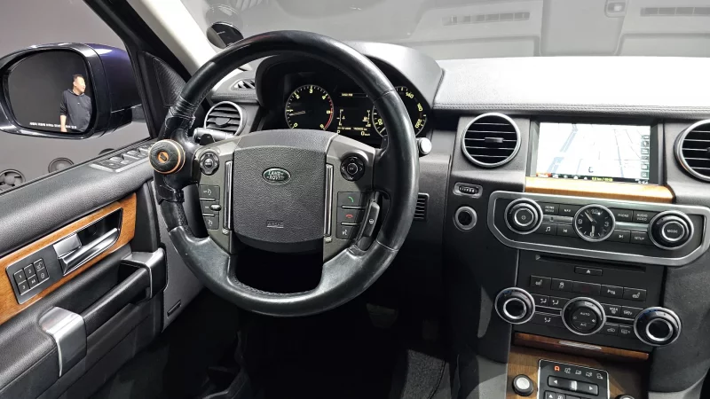 Land Rover DISCOVERY