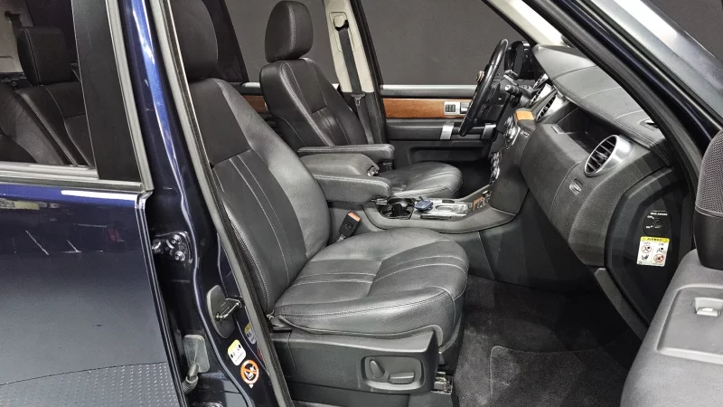 Land Rover DISCOVERY