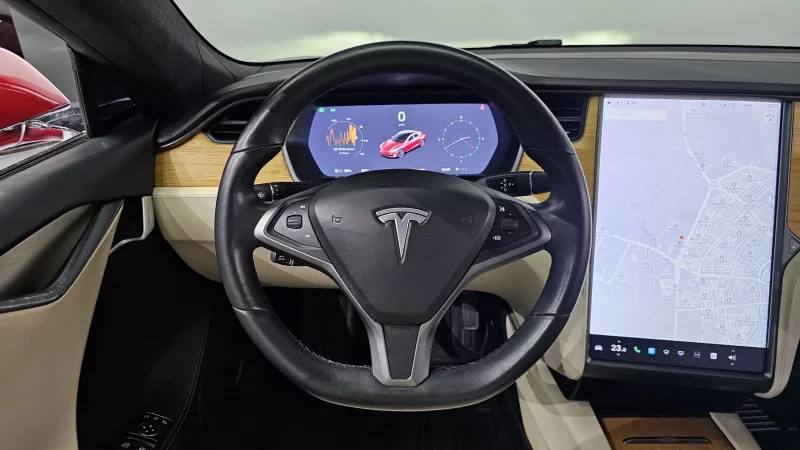 Tesla MODEL S
