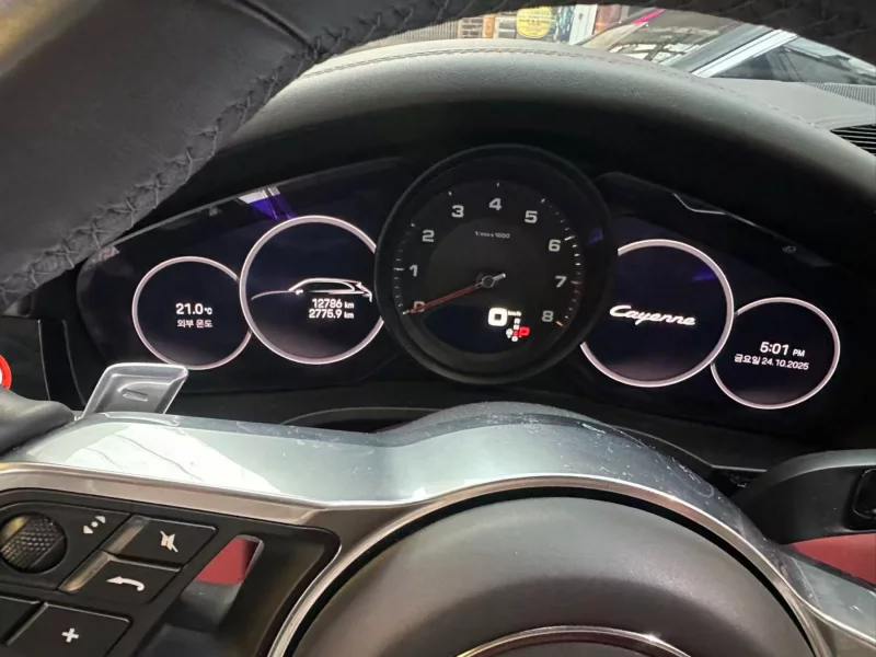 Porsche CAYENNE